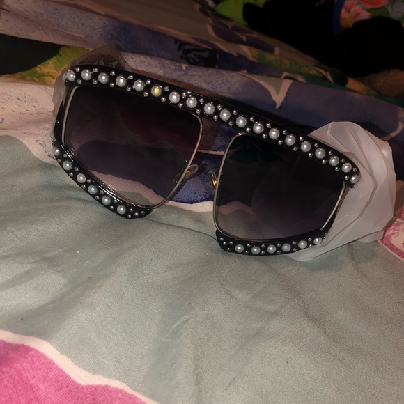 Sunglasses - Picture 1 of 1